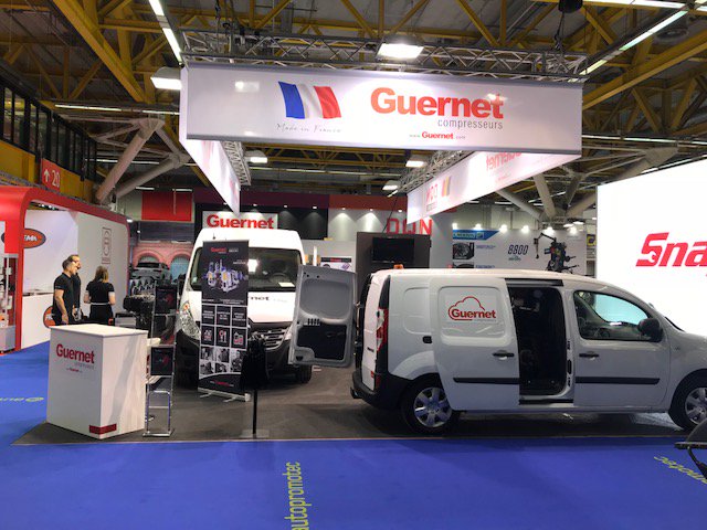 Guernet_FR's tweet photo. C'EST PARTI ! 
Le salon @Autopromotec ouvre ses portes aujourd'hui et nous sommes prêts à vous accueillir sur notre stand B32 Hall 19 !
#Mobility #Trucks #Tire #Changer #Fair #Bologna #Italy #User #Demonstration #Fixing #Fixity #Madeinfrance https://t.co/GmpNlNzxsB