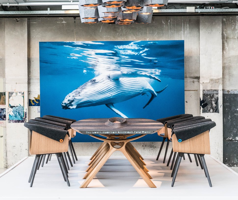 DAY 2 of #cdw2019! Today, our special visitor Marius Smit the founder of Plastic Whale will be giving talks at the Gabriel Showroom at 11am, 2pm &amp; 4pm! 

There is still time to sign up below:
lnkd.in/gAtAFMH

#CDW10 #cdwsocial #CDW #clerkenwelldesignweek