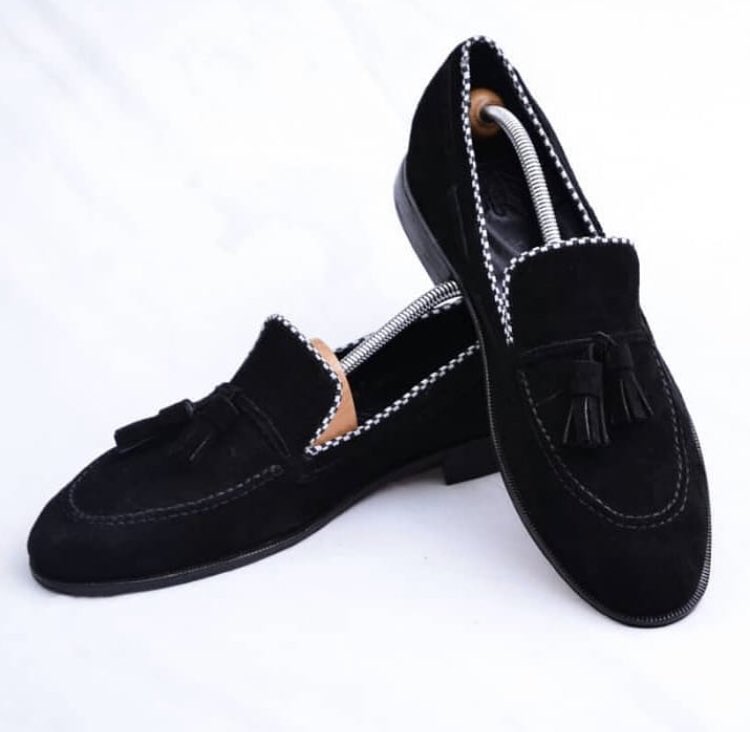 Meet Raufu Ayowunmi Aishat, a young, focused female shoemaker. After graduating from the university and searching endlessly for a job, she went ahead to acquire skills in shoe making. She hasn’t looked back since she became a shoemaker, and she is waxing stronger than ever.