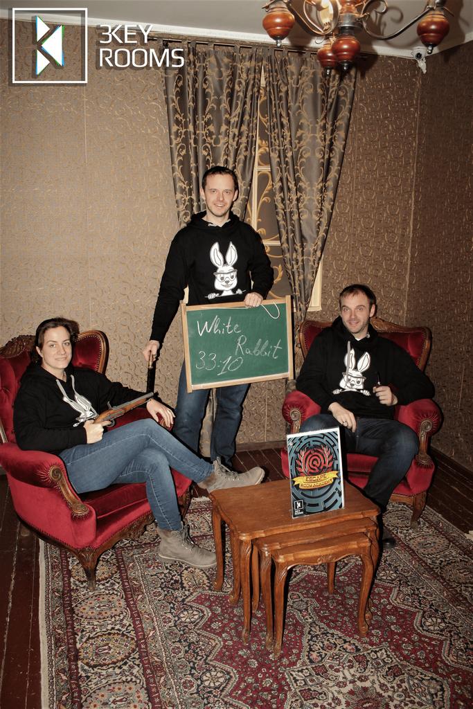 LeagueOfEscape's tweet photo. Applause for the German team "White Rabbit" made up of 3 players only! At the moment we write this post the team is at the 9th place of the provisional ranking!
#WhiteRabbit #Sofia #Bulgarie #Fun #Worldchampionship #EscapeRoomAcademy #EscapeGame #EscapeRoom #ERA https://t.co/d8iuHDrLqS