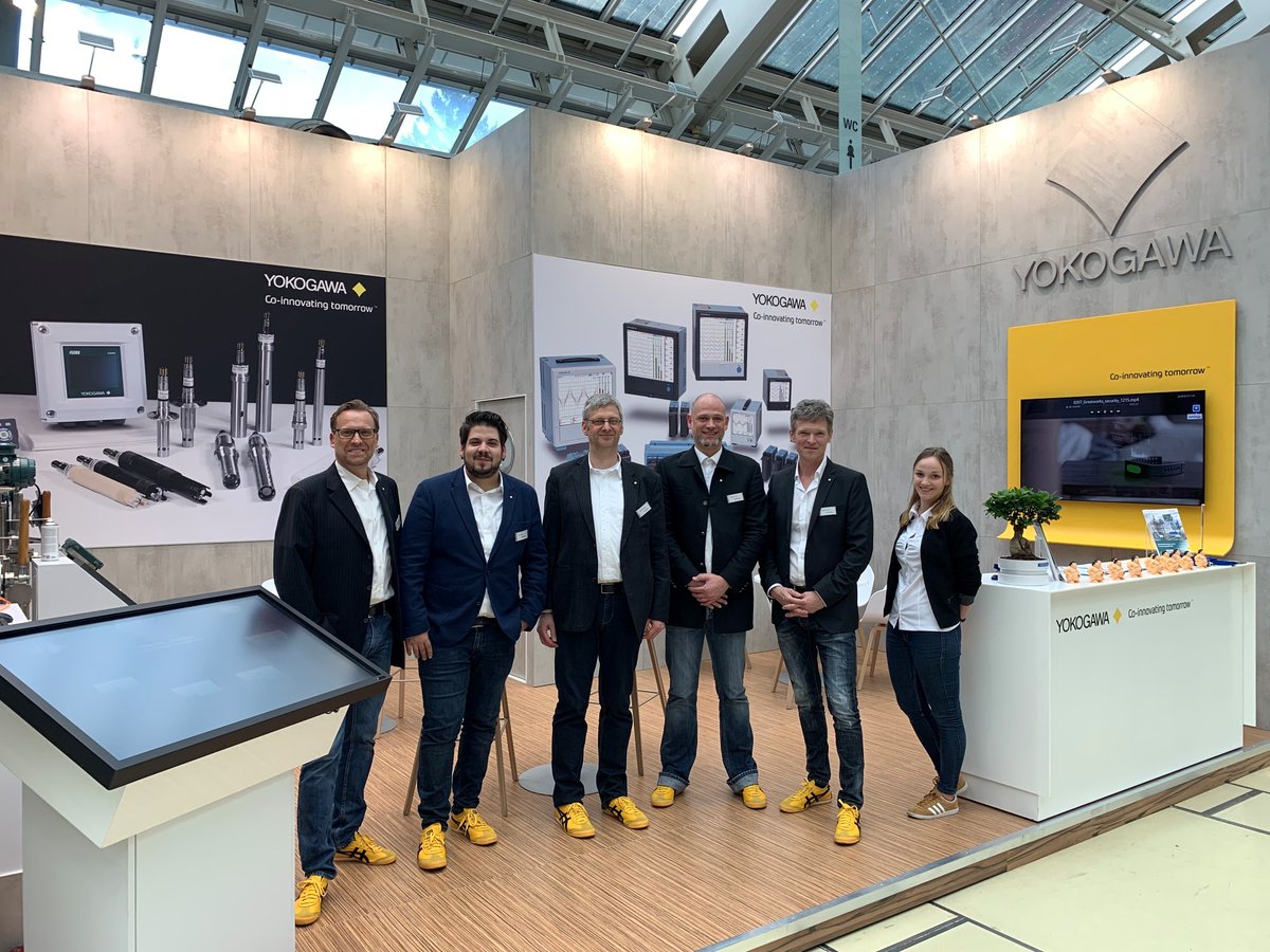YokogawaGER's tweet photo. #BLOG Yokogawa has presented the #TDLS8000, #DTSX and #RotamassTI at #SMARTAutomation, the only Austrian #tradefair for industrial #automation, in the #DesignCenter in #Linz. #Austria #Process #industry https://t.co/khYWvHVp45 https://t.co/nim3RGhurR