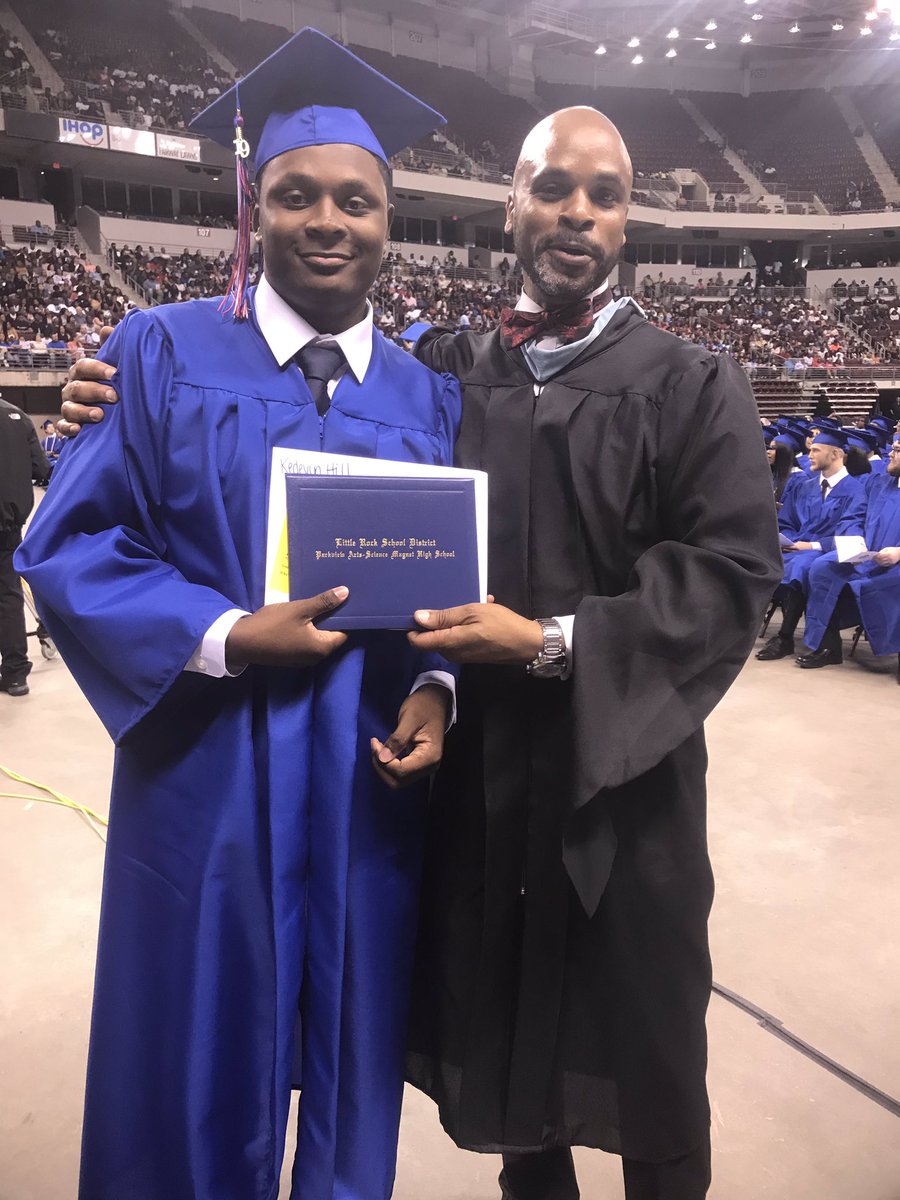 PvNation_'s tweet photo. Congratulations to these young individuals that have made it to the next level! We wish you all a farewell and good luck from here on out! 👨‍🎓👩‍🎓#classof2019 #pvnation #band https://t.co/D3r90JaCGg