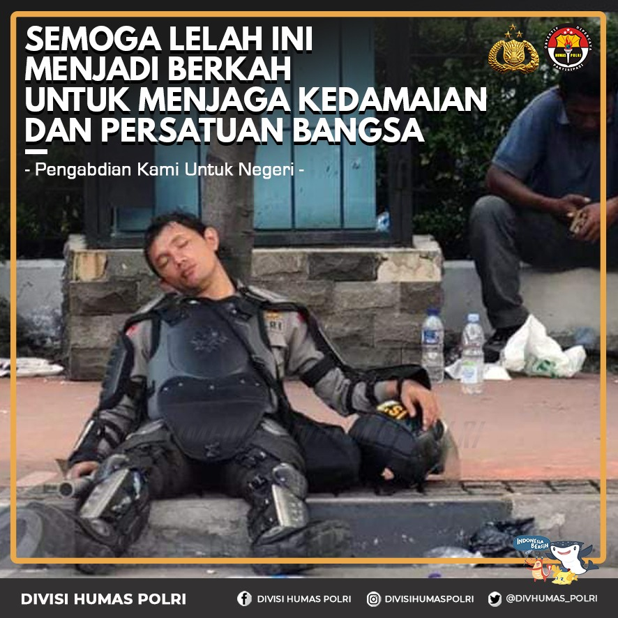Semoga lelah ini menjadi berkah
Untuk menjaga kedamaian dan persatuan bangsa
- Pengabdian Kami Untuk Negeri -
.
#PengabdianPolriUntukNegeri