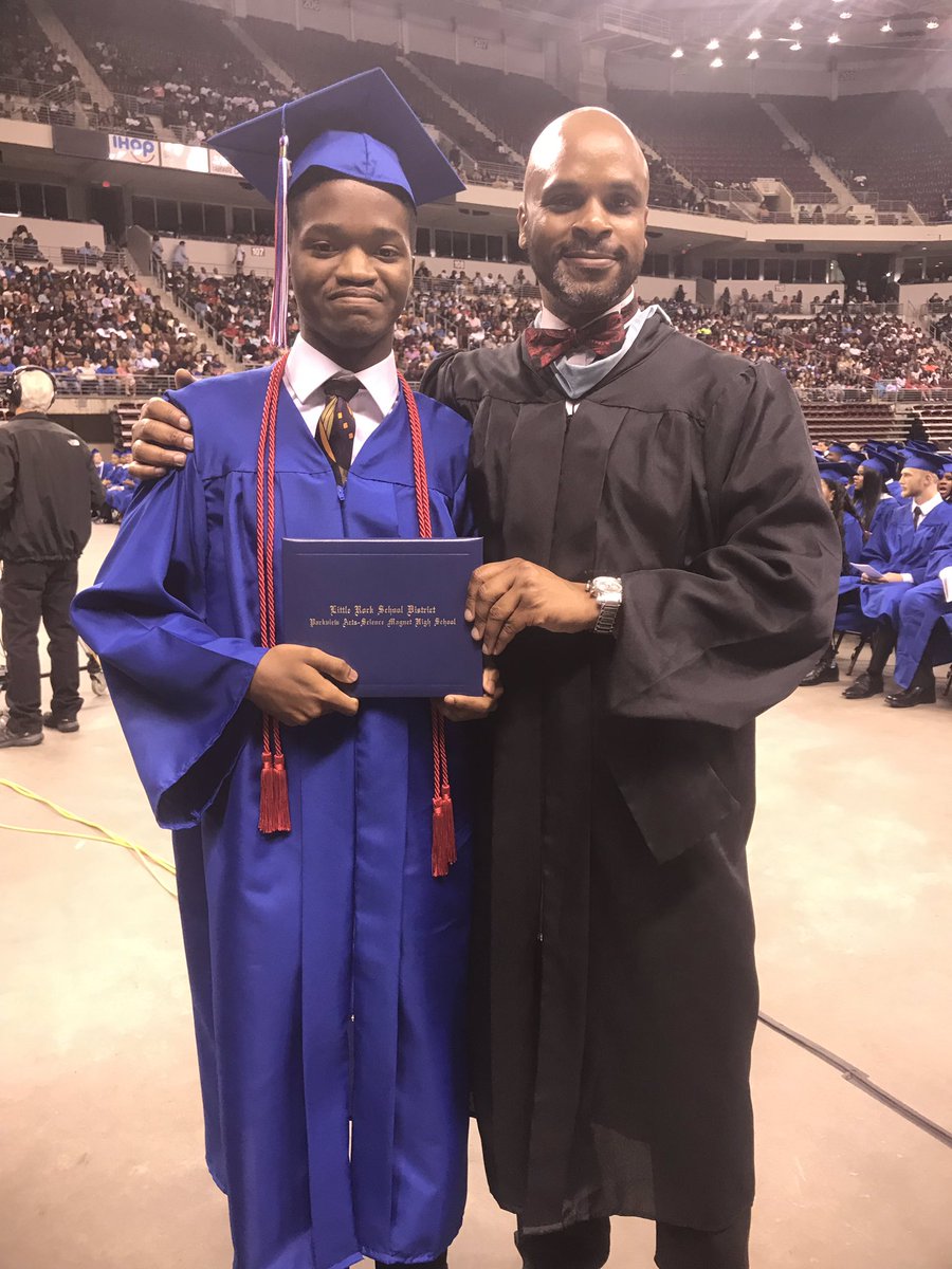 PvNation_'s tweet photo. Congratulations to these young individuals that have made it to the next level! We wish you all a farewell and good luck from here on out! 👨‍🎓👩‍🎓#classof2019 #pvnation #band https://t.co/pgBeYN2GpZ