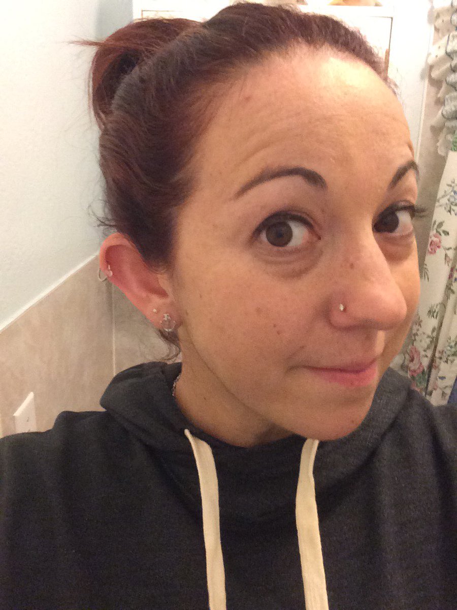 Brina_Allen's tweet photo. @HeyUncleJesse Why didn’t anyone tell me I had no eyebrows? https://t.co/5EbNcmhiUp