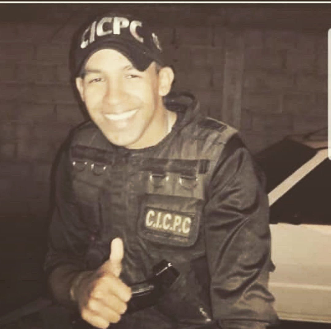 DouglasRicoVzla's tweet photo. 7. luego de causarle la muerte a la octogenaria, logró herir al hijo de la misma, quien huyó del lugar y alertó a las autoridades. 
#CICPC https://t.co/hZbeRaSMrA