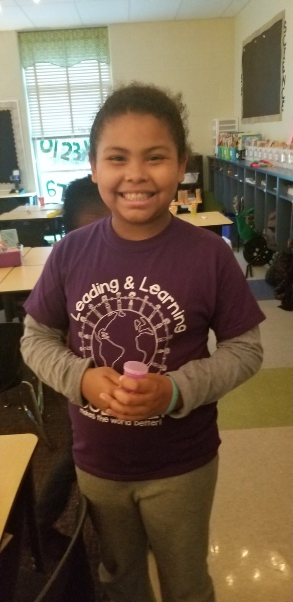 ecrossleader's tweet photo. This is the smile of a third grade leader who met a goal today! #proudprincipal #goalmaster #celebratingeffortandresults https://t.co/yStZaqW0oc