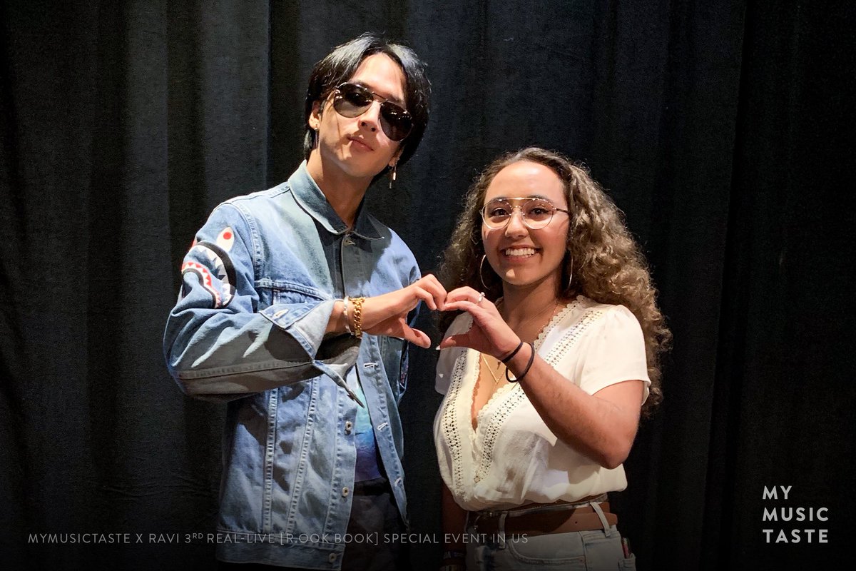 bunkook's tweet image. i have an actual physical picture to show i met wonshik, like wow thats literally me and him TOGETHER