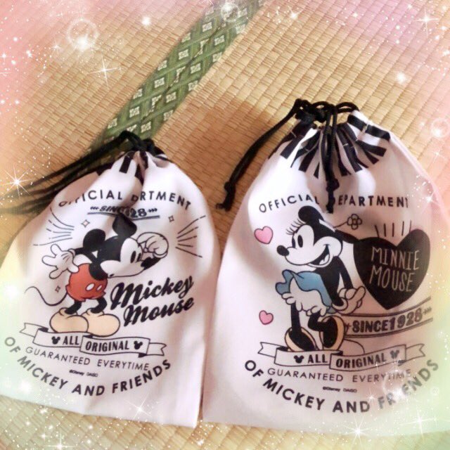 Kana໒ ダイソーで可愛い巾着袋をゲット ミッキーが最後の1つ ミニーはいっぱいあったのに ダイソー ディズニー ミッキー ミニー 巾着袋 Kana໒ ダイソーで可愛い巾着袋をゲット ミッキーが最後の1つ ミニーはいっぱいあったのに ダイソー ディズニー ミッキー ミニー 巾着袋