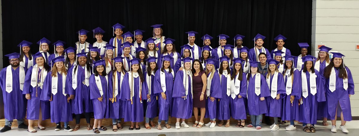 Congrats <a href="/MRHSMavericks/">Morton Ranch HS</a> class of 2019!! 👨‍🎓👩‍🎓 <a href="/Sundown_e/">Sundown Elementary</a> alumni walked the halls of Sundown for #SeniorWalk2019