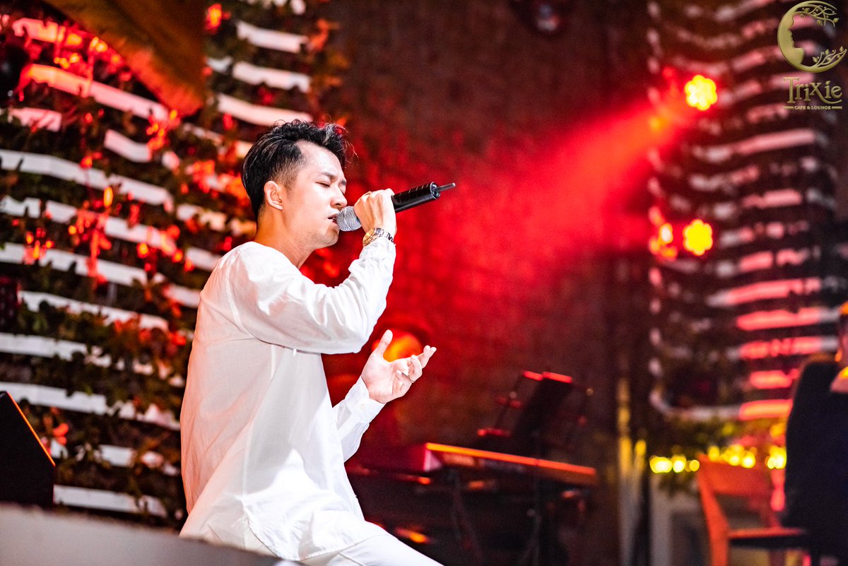 📺ĐÊM NHẠC 8X 9X📺
➡ Thời gian: 21h00 - Thứ 5, 23/05/2019
➡ Link đặt bàn : trixie.com.vn/dem-nhac-ki-ni…
✪Address: 165 Thai Ha, #Hanoi
✆Hotline: 0977.165.165-0888.165.165
ⒻFacebook: fb.com/trixie.cafe.lo…
@ Website: trixie.com.vn  
#trixie #cafe #music