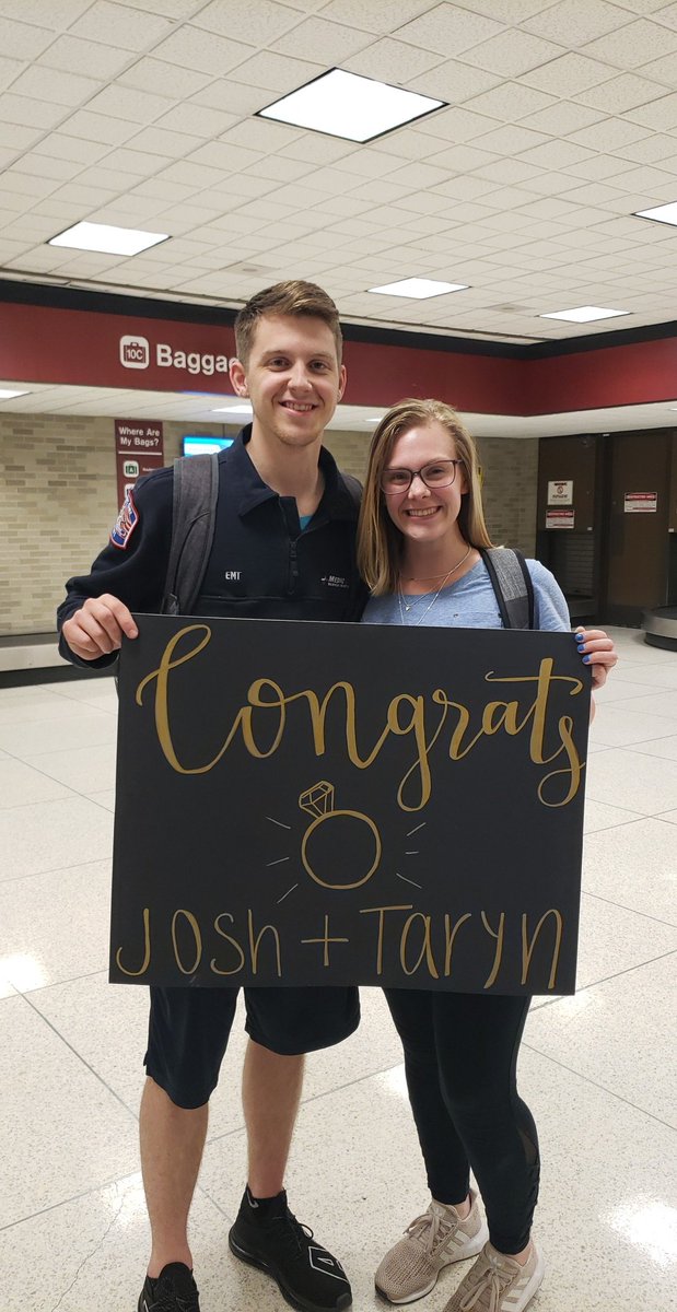 krierx3's tweet photo. They are home. So excited. @callmedoc__ @KrierTaryn https://t.co/8KkrQTDgds