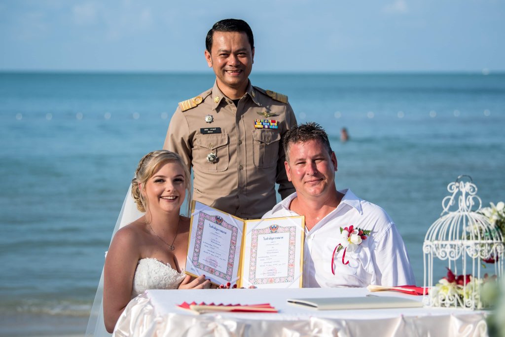 Congratulations to Ben and Belle on their wedding..... stunning day!