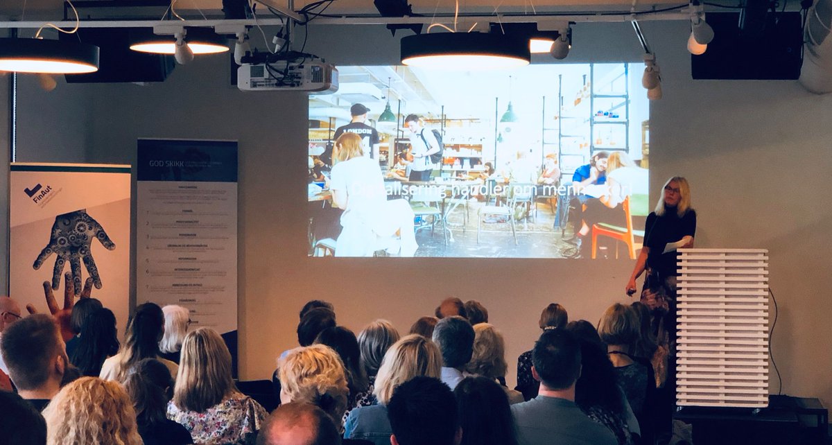 De som er født i den digitale alderen har fått et stempel som ikke alltid stemmer. Digital kompetanse spenner seg over alle generasjoner, og bildet er mye mer nyansert, sier Kjersti Jargvold i <a href="/Fremtind/">Fremtind</a> <a href="/Finnor/">Finans Norge</a>