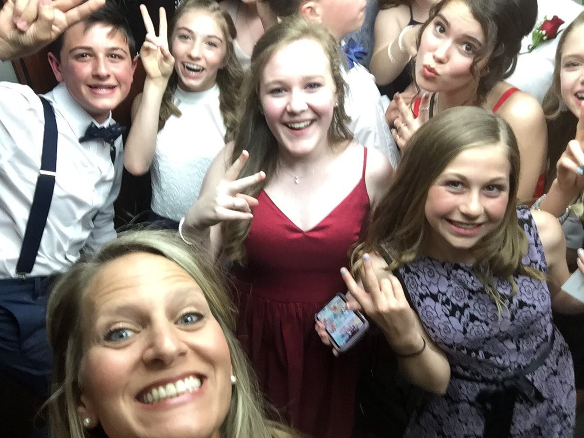 dentons4's tweet photo. Going all the way up! 8th grade Formal elevator selfies! #makingfunmemories https://t.co/WcP8dBOWf1