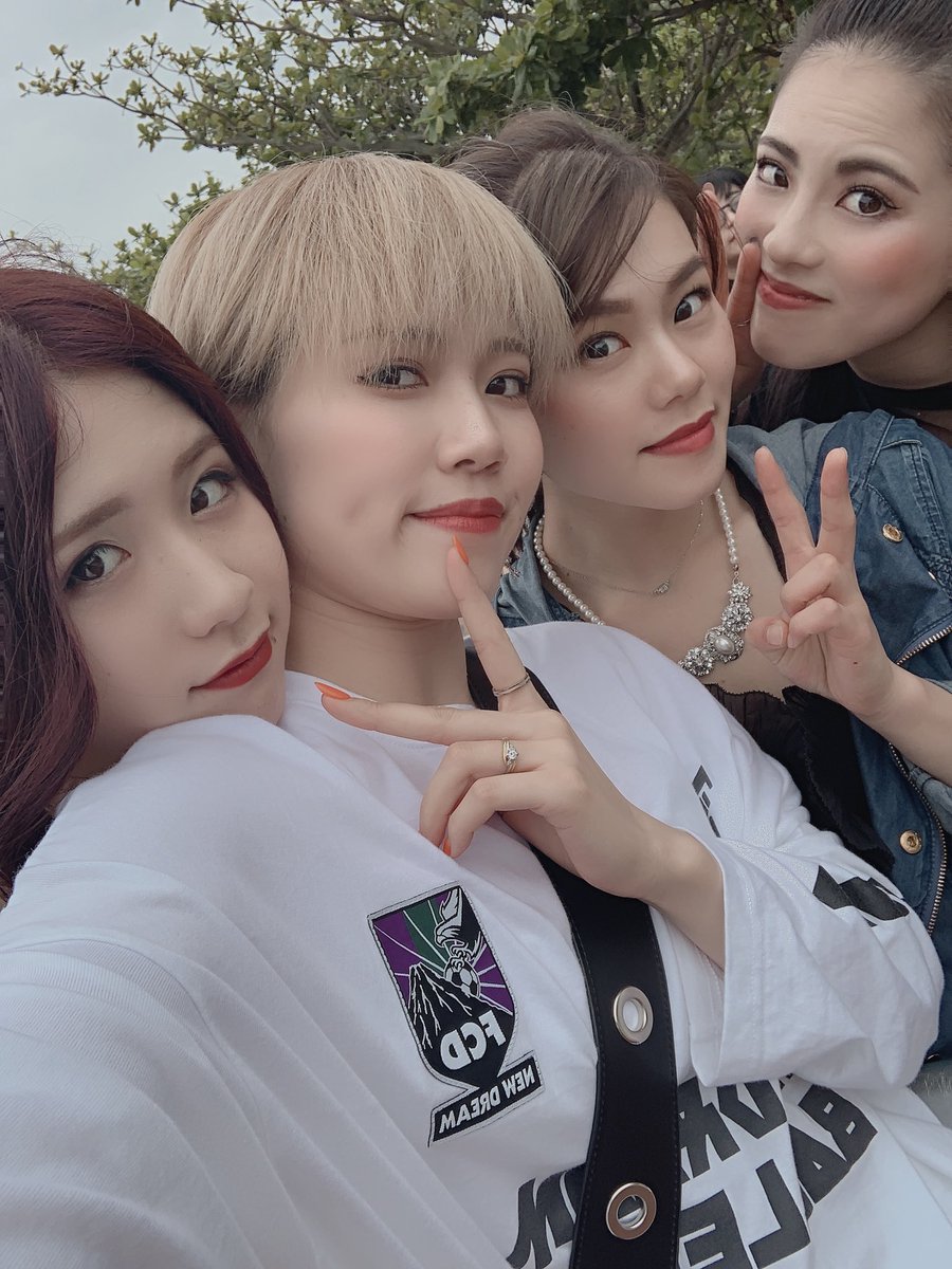 yuka_takezaki_'s tweet photo. 5月 #令和 初のLIVE
お越し下さいませ🙇‍♀️🙇‍♀️🙇‍♀️

26日 18時半〜 なんばYES theater 、
1時間程のLIVEです！！！
オリジナル曲で歌とダンスでパフォーマンスします！！！

#das #大阪 #難波 #アメ村 #dance #vocol #なんばグランド花月 #隣 https://t.co/UqGwKwLpga
