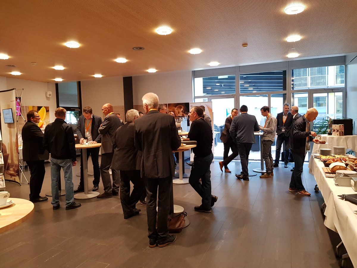 Noser_Eng's tweet image. #DigitalBreakfast bevor wir uns mit der #DigitalenTransformation befassen.
#NETI19 #DigitalTransformation #Luzern #Breakfast