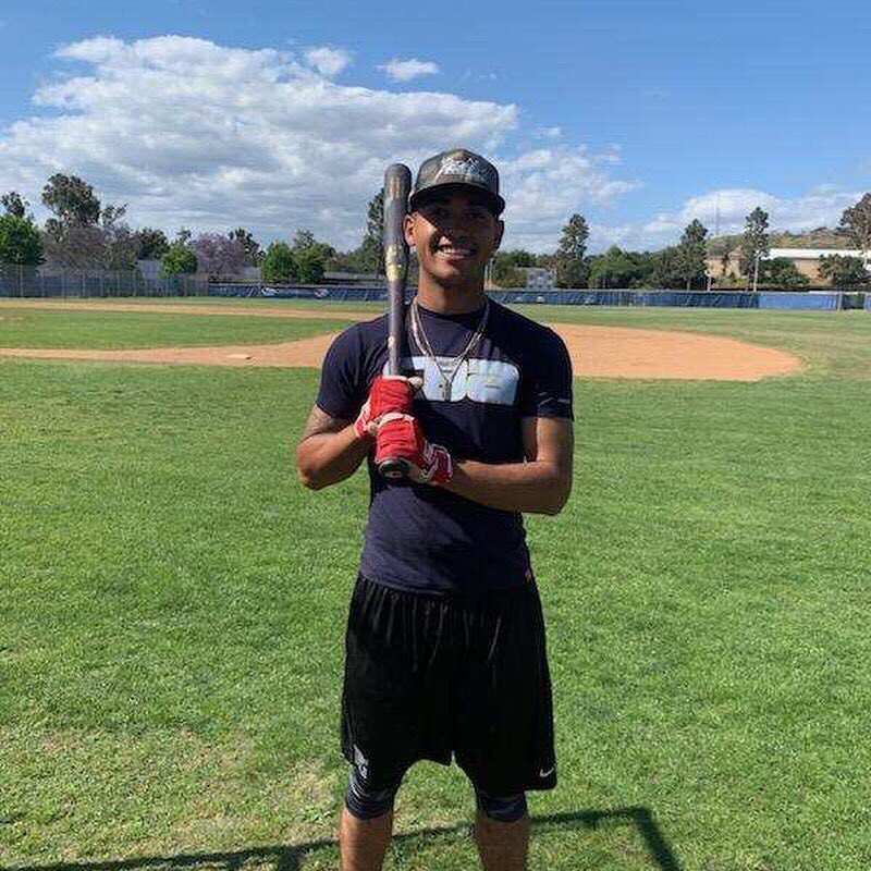 LeidigLee's tweet image. Showing off the #TALKbaseballUSA hat before a pre draft workout for @CSUB_Baseball commit, @jashia_angel! 
 @PBR_California @jaegersports @SwivelVision @HittingTee @TRAINWITHTHKING @Line_Drive_Pro #ChicagoCubsScoutProgram  #KOTS #TheHitFactory #CollegeProgram #MLBDraft2019