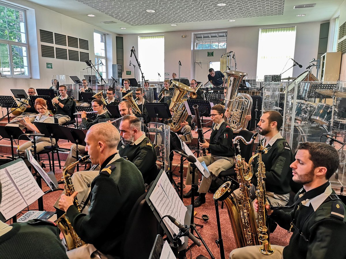 Musartillerie's tweet image. #direct séance d'enregistrement au #COMMAT