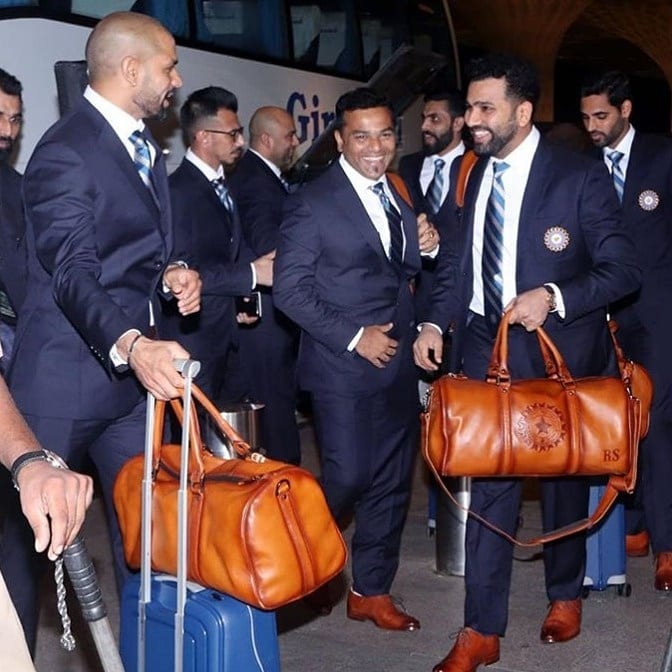 voganow's tweet photo. Wishing the @indiancricketteam a world of luck for the #CWC2019. Let's hope our bags and shoes are lucky for the Indian Team this World Cup!
@imVkohli @BhuviOfficial @msdhoni @ImRo45 @SDhawan25 @yuzi_chahal @MdShami11 @JadhavKedar @klrahul11 @hardikpandya7 @imjadeja https://t.co/01Ttuzjj84