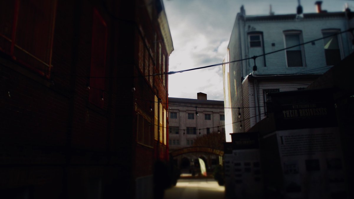 criticalexposur's tweet image. Straight Ahead! (2019)

Photo by Lorenz W., 10th Grade
Youth Internship

“Always go forward until you reach the light. Hardships might hold you back but great things happen after the fact.” 
#creativeDC #igDC #photographersofcolor #MadeYouLook