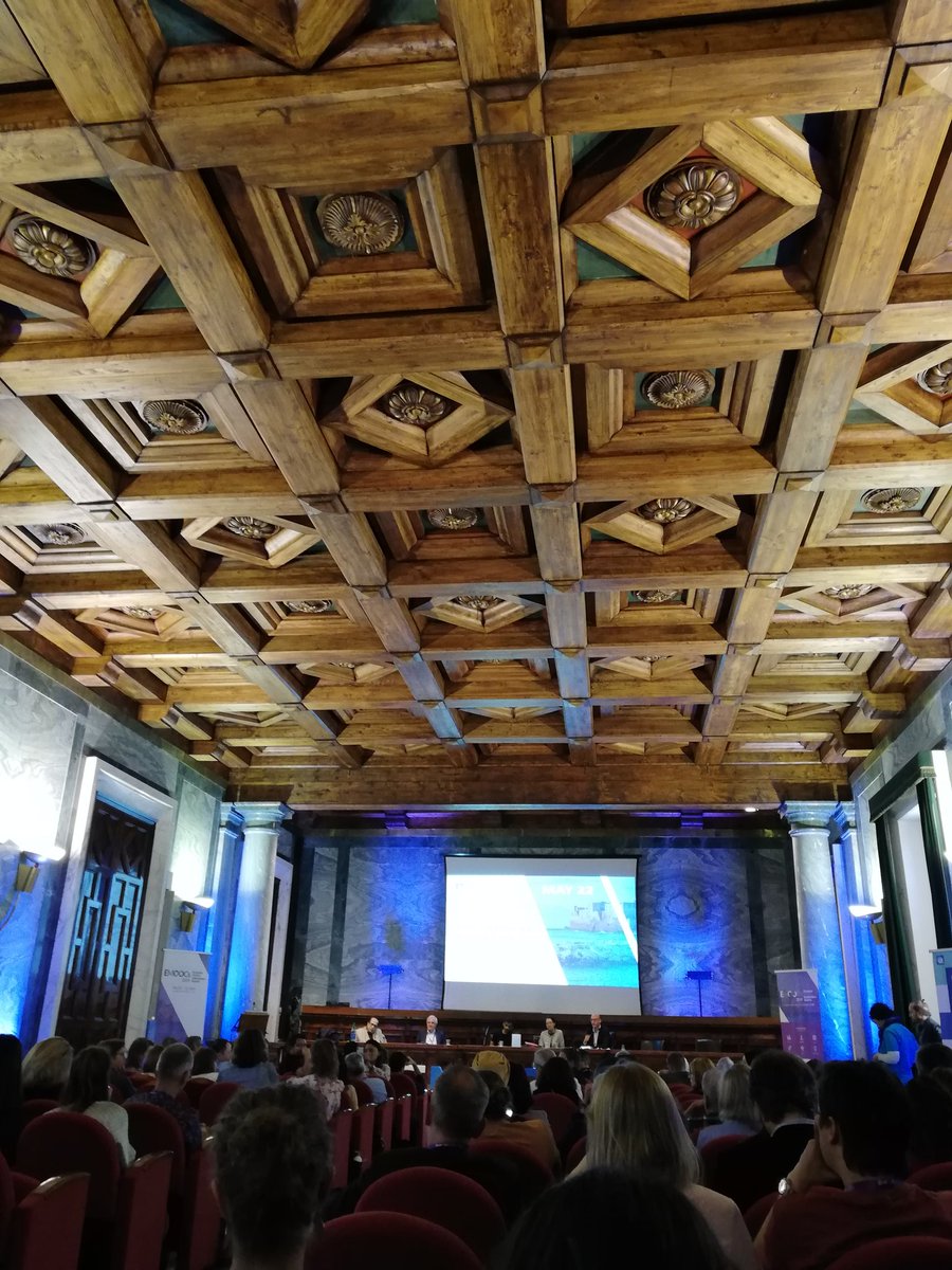 edunumerique's tweet photo. Thank you @FedericaUniNa for hosting this great edition of #emoocs19! It was deeply interesting and inspiring to hear and meet all those online education experts from everywhere, and exchange on the present and future of education. Cc @edXOnline
@classcentral @FunMooc https://t.co/uxaeRTnJFP