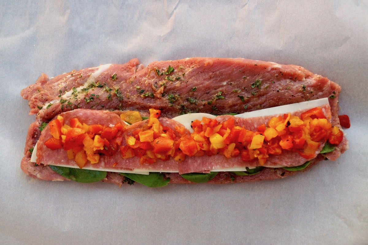 Enjoya-Wrapped Pork Tenderloin with Salami and Provolone

It’s a show-stopping main course that’s bursting with fresh and interesting flavors.   This recipe makes the most of Enjoya peppers' beauty.

bit.ly/30lvTaB 

#bellpeppers #freshfood #food #foodporn #instafood