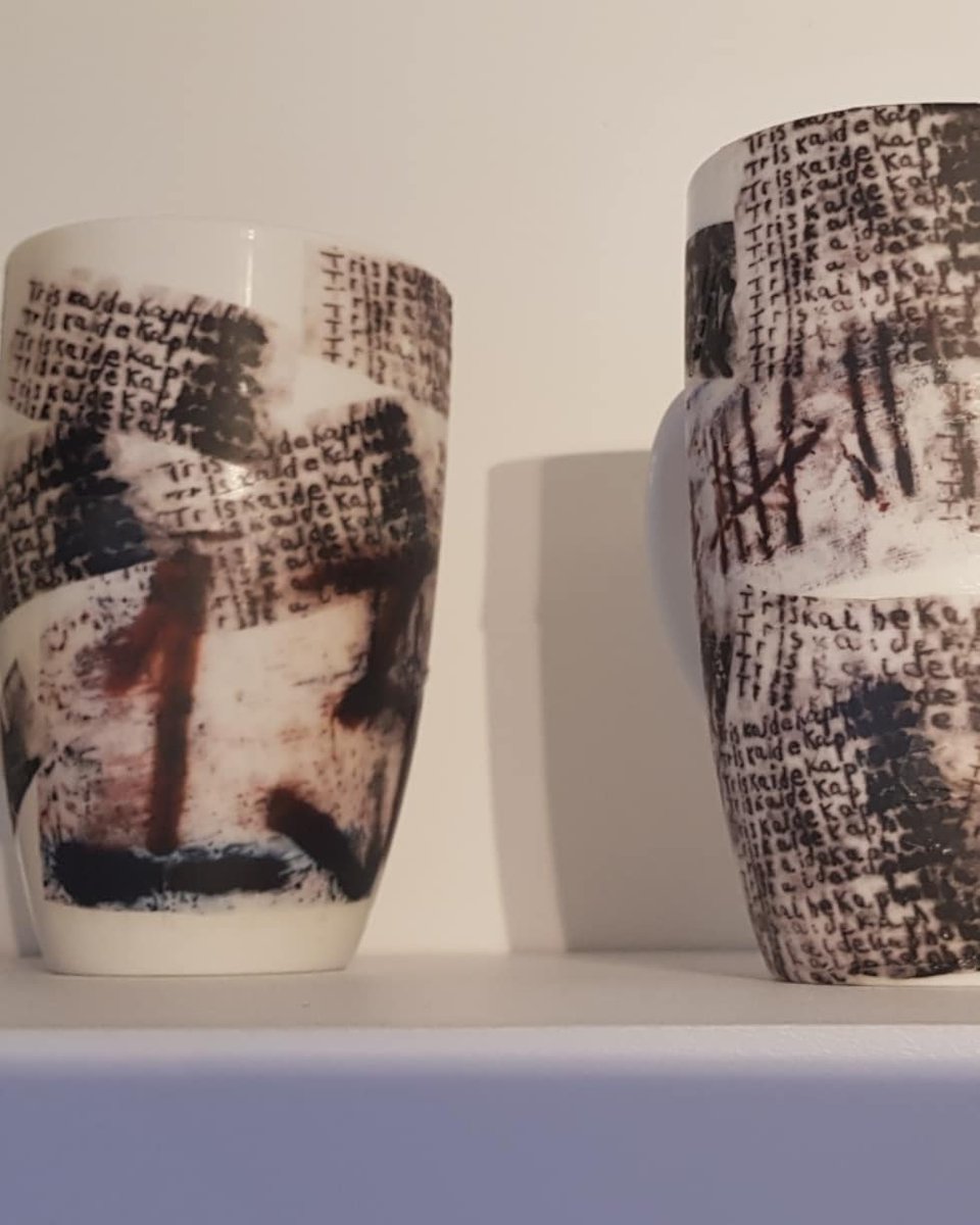 FCollective19's tweet photo. Danielle Heath: Fine Art 👩‍🎨🎨

English custom &amp; Number Superstitions combined: Lucky No.7 London Tea Towel Souvenir &amp; Unlucky No.13 Decal Tea Set.
2019.

#fineart #numbersuperstitions #lucky7 #unlucky13 #teapotart #superstitions #printmaking #englishcustom https://t.co/acMnjBitel