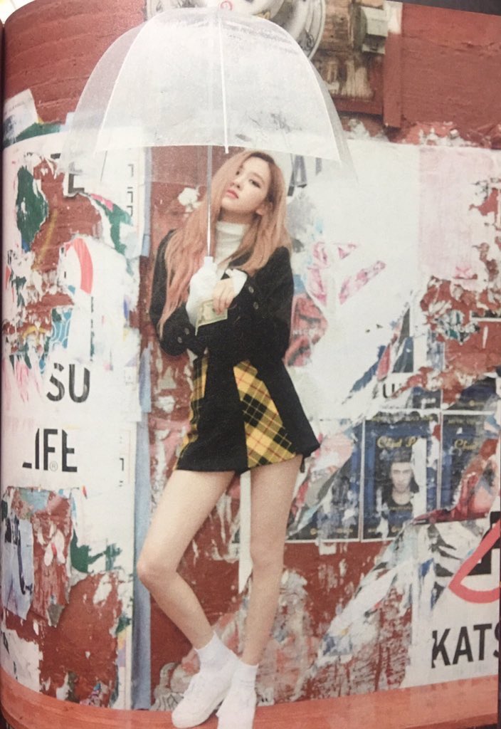 BLACKPINK ロゼ　2019 WELCOMING COLLECTION Collection] BLACKPINK - 2019 Welcoming Collection - YouTube