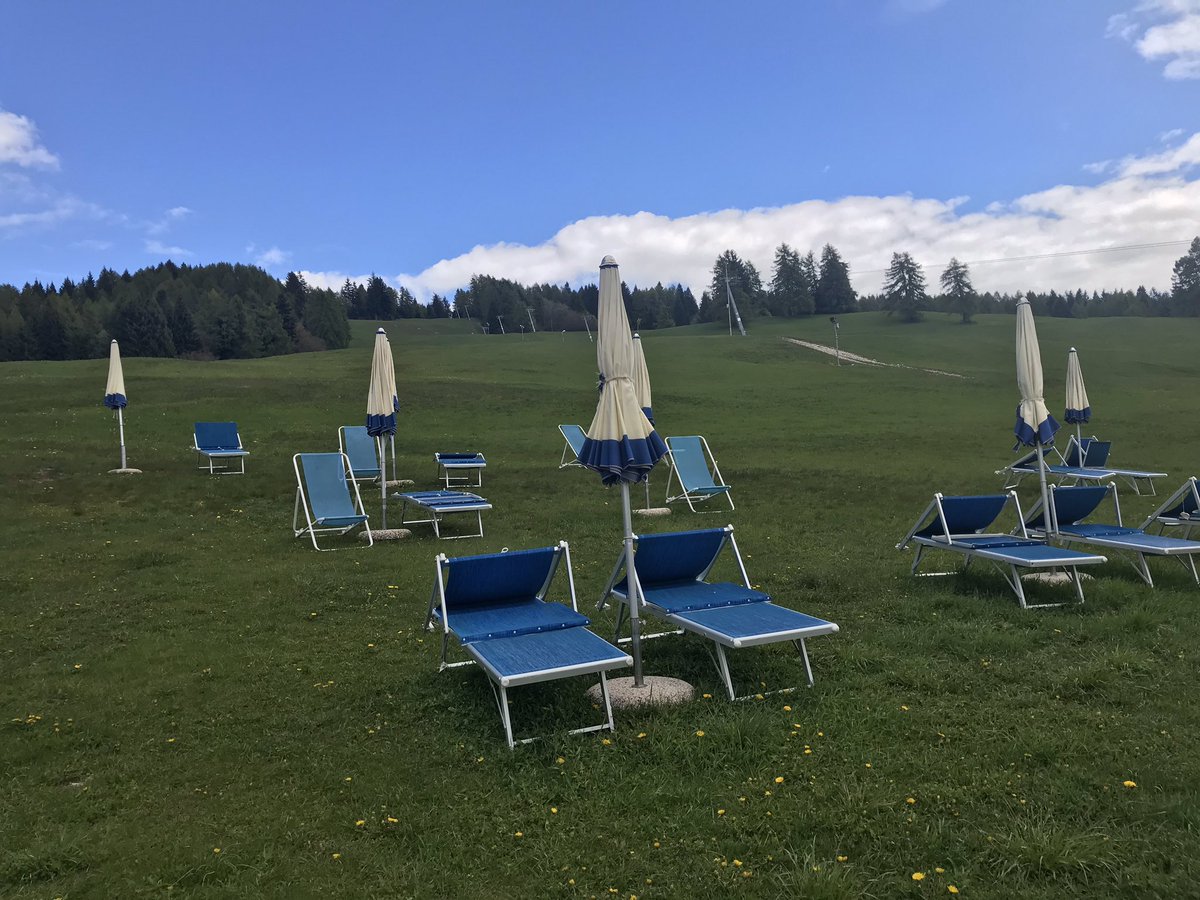 ILoveValDiNon's tweet photo. Spiagge alternative... Passo Predaia #ValDiNon in #Trentino 
💙😊
#22maggio #trentinoAltoAdige https://t.co/ABPUEnMZZm