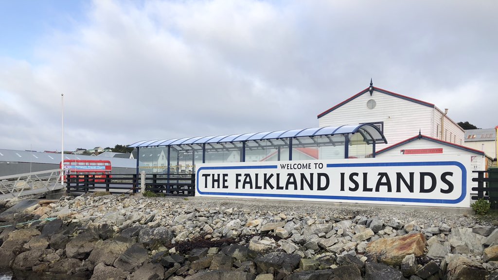 RMBFLK's tweet photo. I nearly really like this photo I took yesterday at the Public Jetty in Stanley for use in a mini project ... but for one thing!
How the [expletive deleted] did I not see the lamp post obscuring part of Bessie???
#OCDTrigger #NearMiss
#Falklands #FalklandIslands https://t.co/nfodqT5whq