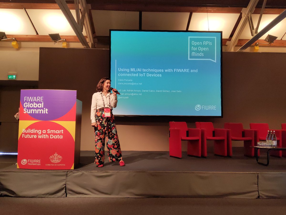 jesusbenedicto's tweet photo. @CPezuela presenting how to use #machinelearning and #AI techniques with FIWARE, at the #FIWARESUMMIT in behalf of Adrian Arroyo Pérez. #IoT @AtosES @AriMarcomm https://t.co/psgeMs4E8Y