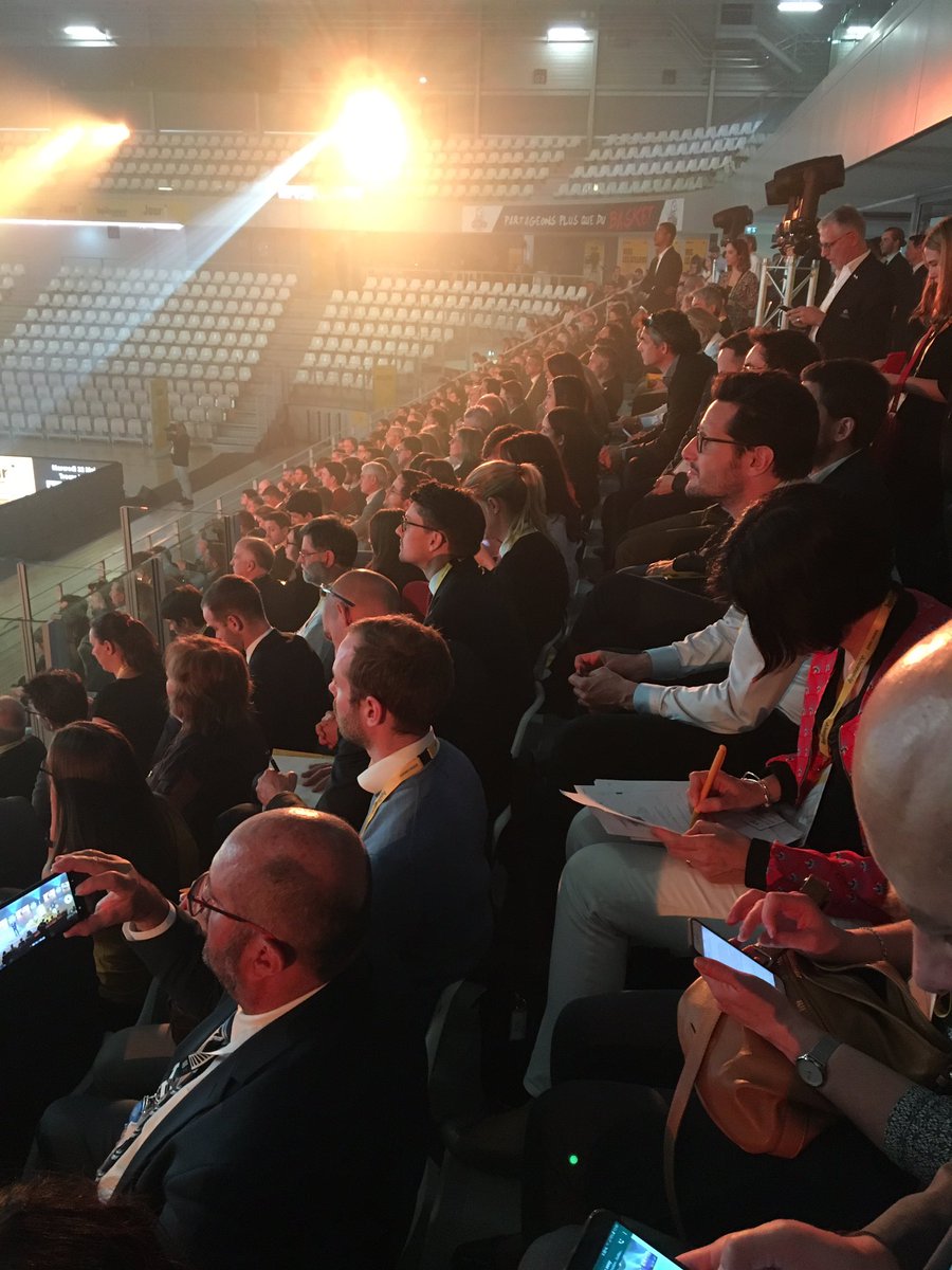 clecourtier's tweet photo. Proximité, simplicité et efficacité, c’est la feuille de route de la #TeamFrance #Export au service des exportateurs français. Du local au global, vous disposez de toutes les solutions pour réussir à l’international. #JourI @BusinessFrance @Bpifrance @paysdelaloire @ccifrance https://t.co/eyiGIIOY0g