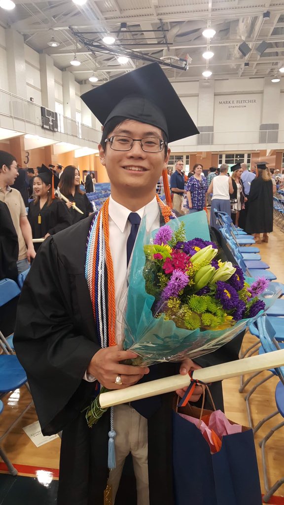 Caliari_Lab's tweet photo. Grant (CS) was among the first group of students to join the #CaliariLab and worked on developing a high throughput method of cell quantification. He will be starting as an Associate at Boston Consulting Group in the fall! https://t.co/uzStFFT7P7