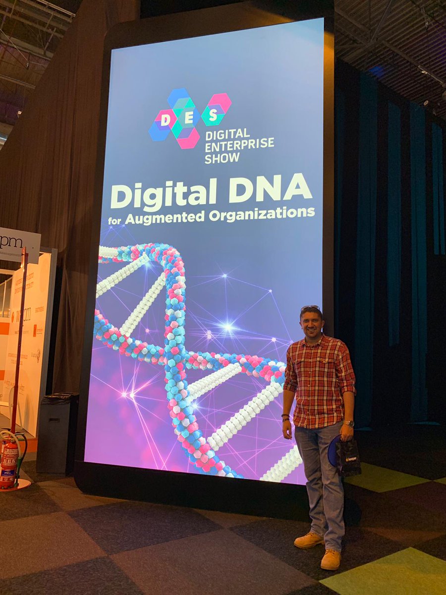 RelojdeArenaCo1's tweet photo. Hoy nuestro equipo ha estado visitando y pasando un buen rato en #DES2019 
https://t.co/OmLlIxym5I https://t.co/aDXUsGWnoT