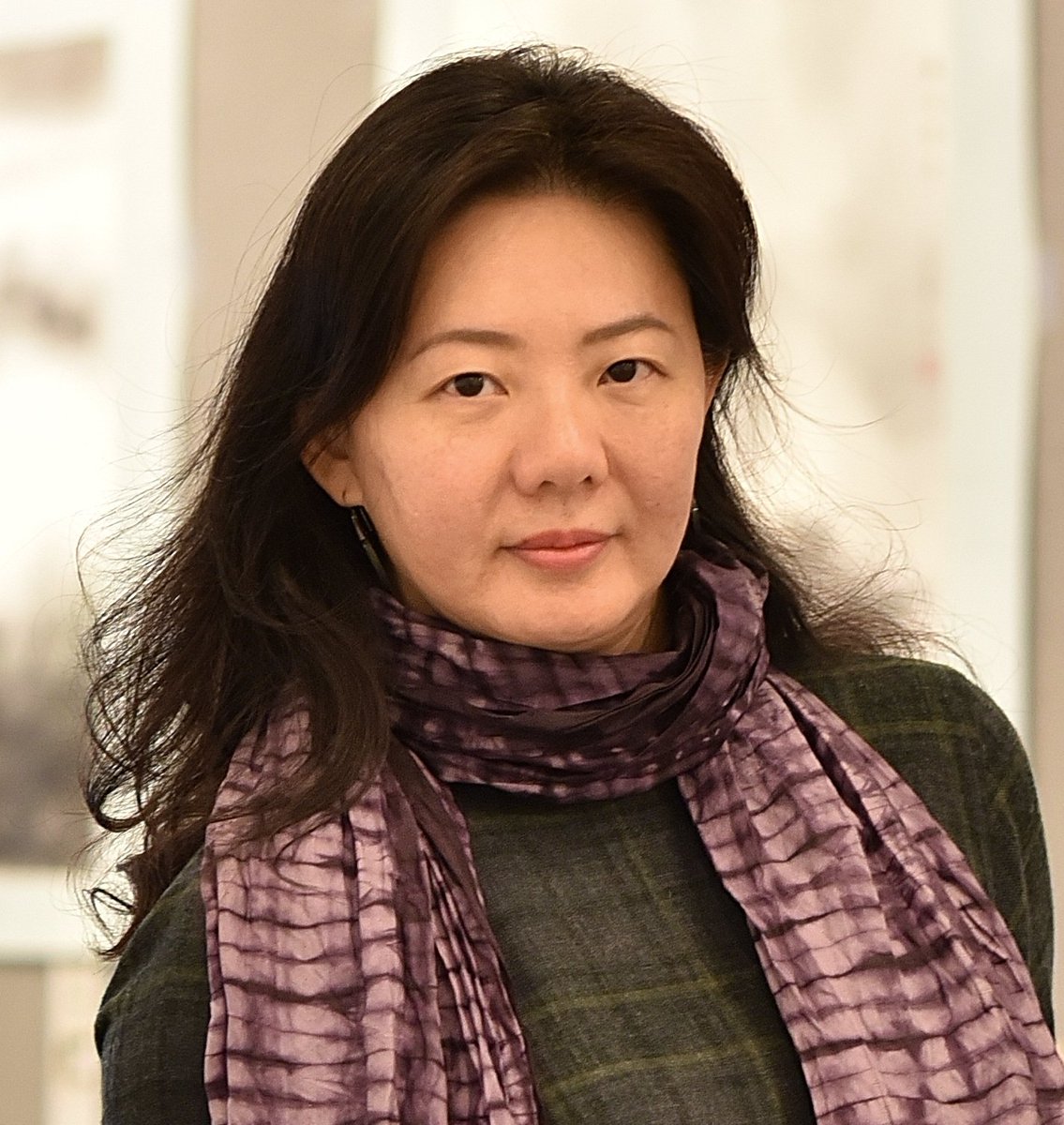 KingsbraeArts's tweet photo. Mitchell Hung Kit Mei (Seeyu) - Hong Kong: "Leaning on my foundational training in traditional Chinese painting,  I compose my landscapes with the rhythm of ink, using the "cursive brush" techniques inherited from masters of the ancient Dynasties." #artistinresidence https://t.co/CENgf9skk5
