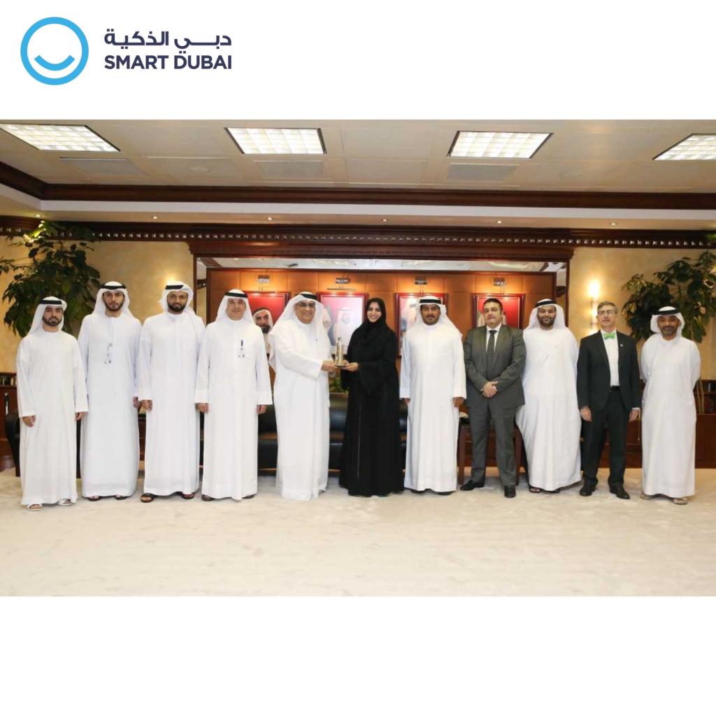 استمرارًا لسلسلة زياراتنا المتعلقة بالبرنامج التدريبي لأبطال السعادة ⁧#تصميم_المدن⁩، التقينا في أبوظبي بالإدارة العليا لمجموعة ⁦@etisalat⁩، وفي مقدمتهم سعادة المهندس صالح العبدولي، لعرض مخرجات البرنامج من قبل بطل السعادة السيد حميد العجماني، نائب رئيس-الجودة المؤسسية والتميز