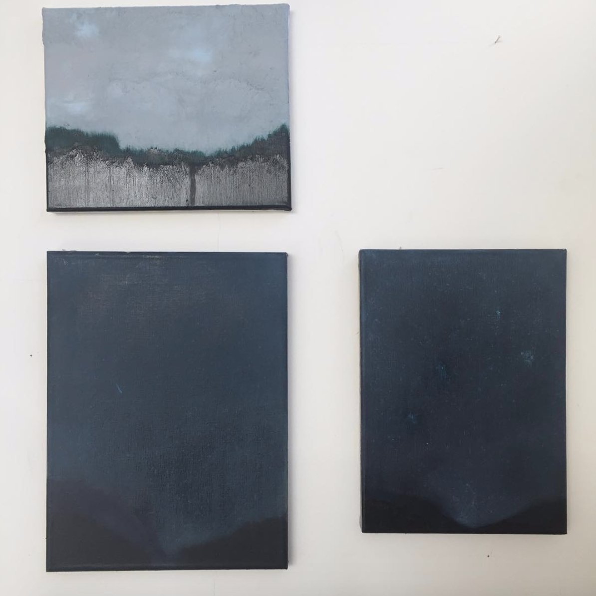 PullensYards's tweet photo. Come witness Amy Mordan’s captivating paintings during #PullensYardsOpenStudios from 7 to 9 June. Visit her IG: @mordanamy, & visit her in person in #ClementsYard. #painting #art https://t.co/DtlbKk1p7C