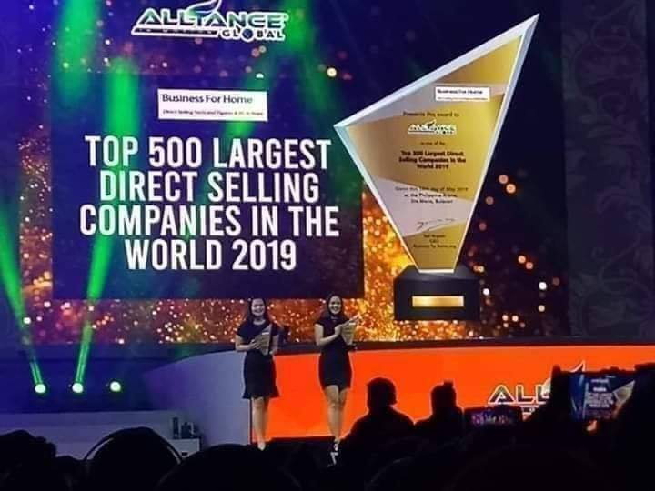 SacroMerly's tweet photo. Huge CONGRATULATIONS to AIM GLOBAL for another International awards,
 
 I am looking for People who has a big dream, positive minded, with strong determination to succeed. 
This is a life changing opportunity that u should not miss, private message me for more details😉 https://t.co/QfNkps7YJv