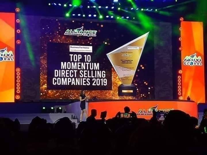 SacroMerly's tweet photo. Huge CONGRATULATIONS to AIM GLOBAL for another International awards,
 
 I am looking for People who has a big dream, positive minded, with strong determination to succeed. 
This is a life changing opportunity that u should not miss, private message me for more details😉 https://t.co/QfNkps7YJv