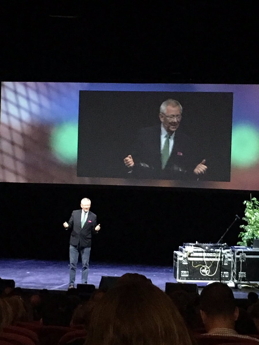 “Sprawl drags down the United State’s GDP by 1 trillion USD - because people are stuck sitting in cars and traffic trying to get around.” @AndrewSteerWRI #oslove #CityChangers #UFGC19