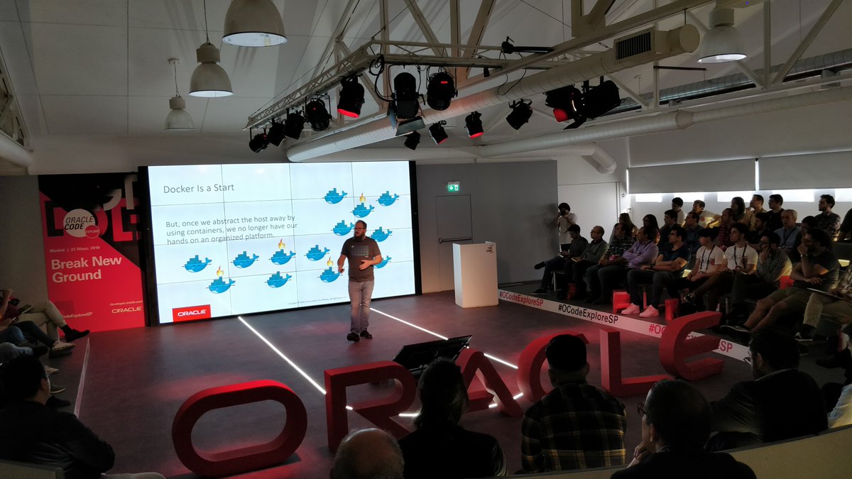 IaaSgeek's tweet image. Lucky to see Jesse Butler in action! Find us at #OCodeExploreSP . If you are at #Kubecon jump to see Kaslin or Karthik and see how Oracle is going Cloud native  @kaslinfields @iteration1