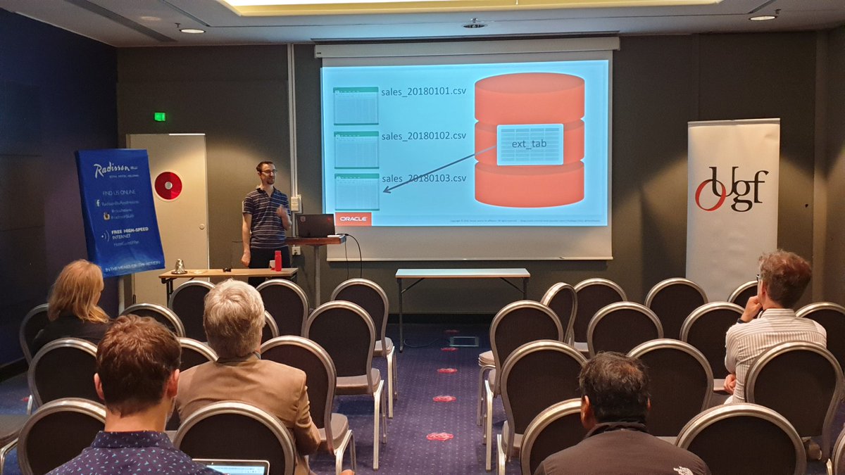 FsdcFi's tweet photo. @chrisrsaxon presenting af #fsdc2019 18 Things Developers Will Love About Oracle Database 18c. #ougf https://t.co/czIfGWLs2u