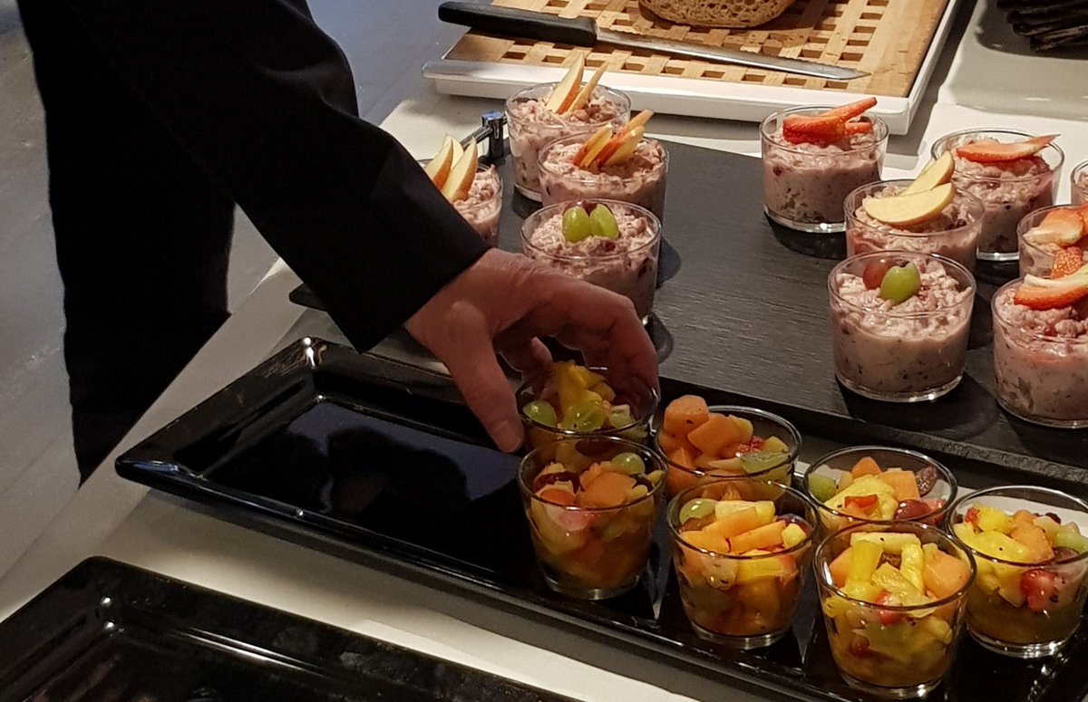 Noser_Eng's tweet image. Kurze Verschnaufpause und feines Frühstück ☕️🍪🥐
#TimeForCoffee #DigitalBreakfast #NETI19 #CoffeeTime