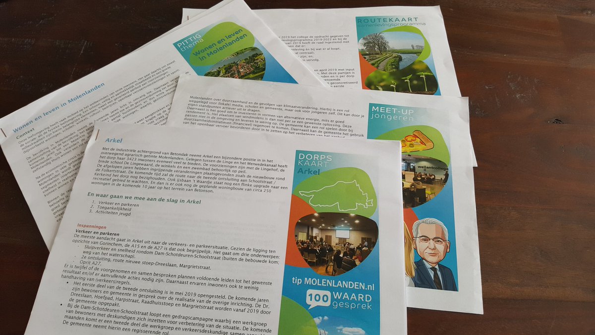 JokevandeGraaf's tweet photo. In @Molenlanden_Gem gaan we werken met Dorps-en stadkaarten en Pittige thema kaarten waarin de koers over de komende periode is beschreven. #samenlevingsprogramma #vanonderop https://t.co/6Lp2bp1emi