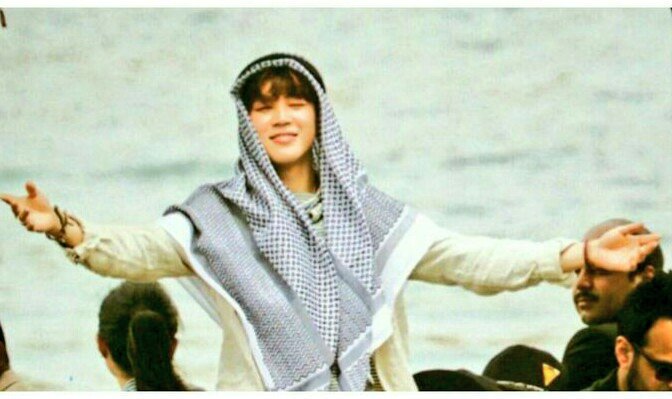HunHan101_'s tweet photo. RT @edrakhmawati: #whatsappdown #instagramdown And everyone goes back to twitter. And twitter be like :Welcome home https://t.co/jvuZLH5F72