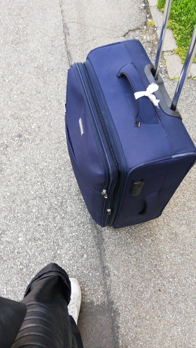 Vee yolculuk başlıyor.. Allah yolumuzu hayır eğlesin. Kaza, ve belalardan koruyarak ülkeme sağ salim yetiştirsin beni...