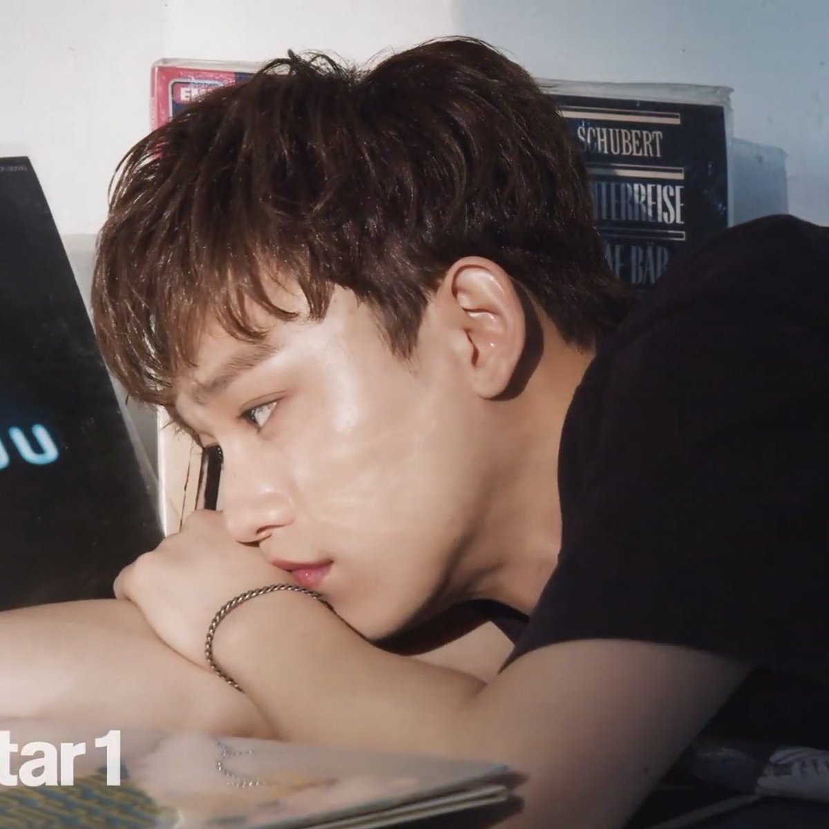 jongdae pics tweet media