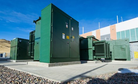 RenewablesNews's tweet image. US set to overtake South Korea in 2019 as world’s largest grid-connected battery energy-storage market renewableenergymagazine.com/storage/us-set…