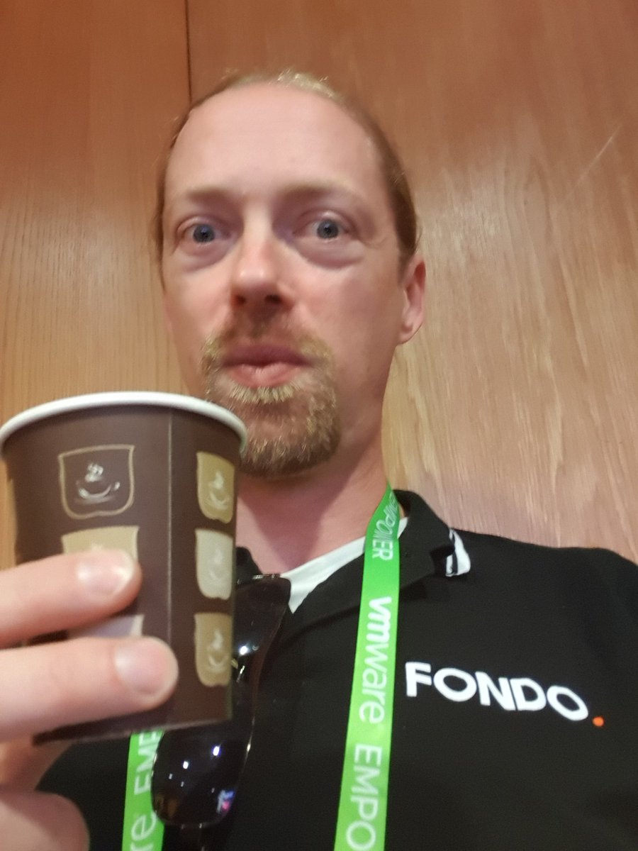 HansKraaijeveld's tweet image. And there is actual coffee now!! #listentofeedback #needcoffee #nocoffeeisbad #coffee #VMwareEMPOWER All we need now is #stroopwafels 🇳🇱😎